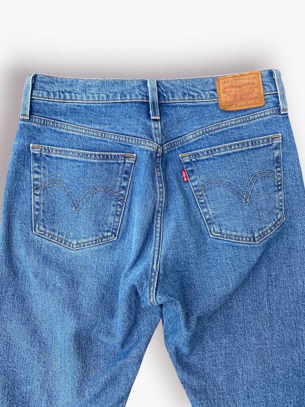 Levi's 501 S Jeans in Medium Blue Wash Denim Size 28 - Picture 3 of 5